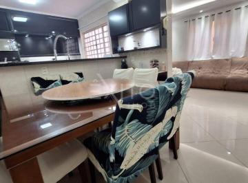 Casa · 240m² · 3 Quartos · 3 Vagas · Casa para venda em Vila M Genoveva de 240.00m² com 3 Quartos, 1 Suite e 3 Garagens