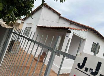 Casa · 70m² · 3 Quartos · 3 Vagas · Casa para alugar em Parque Estoril de 70.00m² com 3 Quartos e 3 Garagens