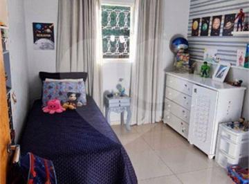 Casa · 206m² · 3 Quartos · 7 Vagas · Casa para venda em Bairro Inválido de 206.00m² com 3 Quartos, 1 Suite e 7 Garagens