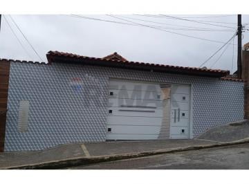 Casa · 172m² · 2 Quartos · 2 Vagas · Casa para alugar em Nova Arujá de 171.60m² com 2 Quartos e 2 Garagens