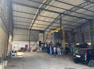 Comercial · 550m² · Galpão / Depósito / Armazém para alugar em Piracangaguá de 550.00m²