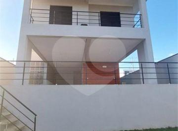 Casa · 259m² · 3 Quartos · 2 Vagas · Casa para venda em Bairro Inválido de 259.00m² com 3 Quartos, 1 Suite e 2 Garagens