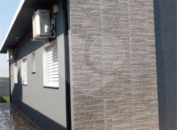 Casa · 93m² · 3 Quartos · 3 Vagas · Casa para venda em Bairro Inválido de 93.00m² com 3 Quartos, 1 Suite e 3 Garagens