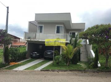 Casa · 230m² · 3 Quartos · 4 Vagas · Casa para alugar em Via Castelli de 230.00m² com 3 Quartos, 1 Suite e 4 Garagens