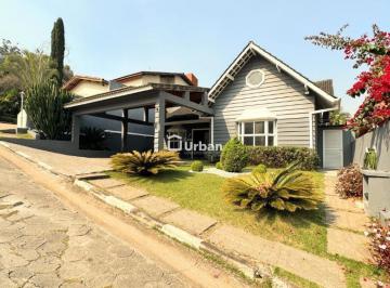 Casa · 340m² · 5 Quartos · 4 Vagas · Casa de Condomínio para alugar em Granja Viana de 340.00m² com 5 Quartos, 2 Suites e 4 Garagens