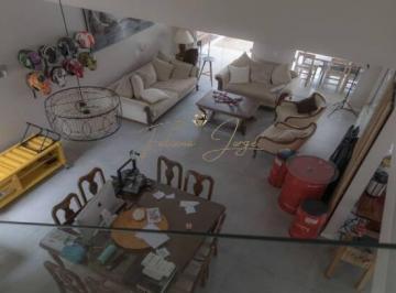 Casa · 198m² · 4 Quartos · 4 Vagas · Maravilhosa casa a venda no Swiss Park - Campinas/SP.