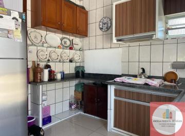 Casa · 70m² · 2 Quartos · 1 Vaga · Casa Padrão em amplo terreno