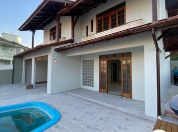 Casa · 380m² · 3 Quartos · 2 Vagas · Casa Alvenaria para Venda em Pagani Palhoça-SC
