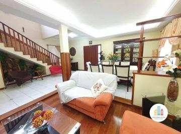 Casa · 377m² · 4 Quartos · Casa Padrão para Venda em Carianos Florianópolis-SC
