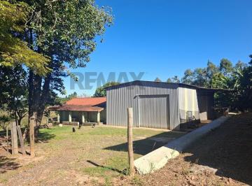 Comercial · 335m² · 2 Quartos · Galpão 200m2 e casa 100m2 com ótimo preço -Ideal pequenos negócios familiares