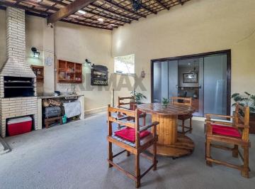 Comercial · 300m² · 8 Quartos · 2 Vagas · Pousada à venda com 8 quartos em Tucuns, Búzios