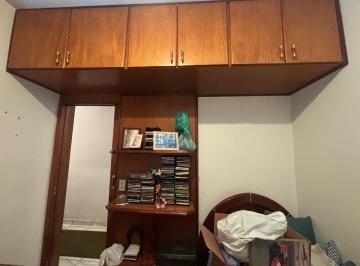 4a92f297-8b79-4fff-81cd-6b47c5cd6a42 · Agradável casa para venda em Saúde com 3 quartos, 134m²