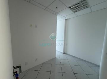 Comercial · 27m² · 1 Vaga · Sala em Imbetiba - Macaé, RJ