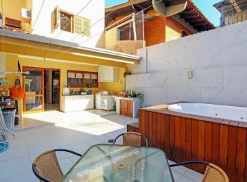 Casa · 285m² · 3 Quartos · 3 Vagas · Ampla casa com 3 dormitórios , patio com jacuzzi, Villa Ipiranga