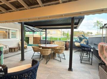 Casa · 270m² · 3 Quartos · 4 Vagas · Casa à venda no Jardim Virgínia Bianca com Piscina Climatizada, 3 Suítes e Vista
