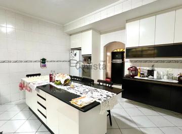 Casa · 6 Quartos · 2 Vagas · Sobrado com edícula em Jardim Helena Maria - Guarujá