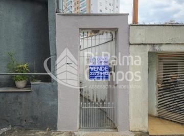 Casa · 218m² · 7 Quartos · Casa à venda com 218 m², 4 suítes e kitnet, próxima ao Metrô Alto do Ipiranga