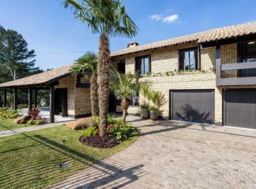 Casa · 492m² · 4 Quartos · 3 Vagas · Casa de Alto Padrão no Bairro Carneiros | 4 Dorms (2 Suítes), Piscina e Espaço Gourmet) Lajeado