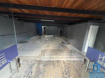 Código do anúncio: IC-1121 

Ponto comercial com 187 m², localizado na Av. Presi · Ponto Comercial 187 m² na Av. Presidente Kennedy – Candeias