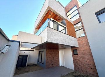 Casa · 134m² · 3 Quartos · 2 Vagas · Sobrado com 03 quartos a venda no bairro Xaxim
