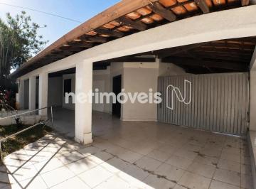 8dba6770-08e6-4fd1-b4a1-239761b69838.webp · Casa comercial para locação com amplo espaço interno, localizada no Centro de Betim.