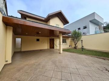 Casa · 327m² · 4 Quartos · 4 Vagas · Oportunidade - Casa Sobrado - Residencial Bosque dos Ipês - 4 Dormitórios - 220m².