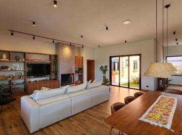 9f6f0de4bea2542064680348cd4fb22037eac3b4 · Casa à venda no condomínio Paysage Clair