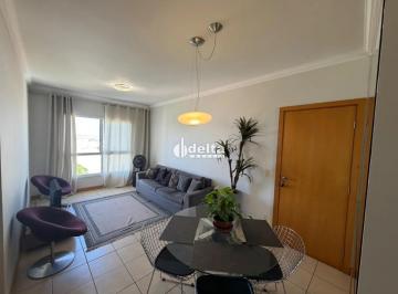 Apartamento · 95m² · 2 Quartos · 2 Vagas · Apartamento com 2 quartos sendo 1 suíte disponível para locação no bairro Centro em Uberlândia-MG