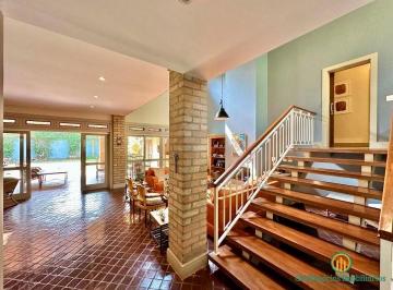 8b9c1ba0efc5dc3eb174d1758f4e16588b5d6d67 · Casa com 4 dormitórios à venda, 457 m² por R$ 2.280.000,00 - Jardim Indaiá - Embu das Artes/SP