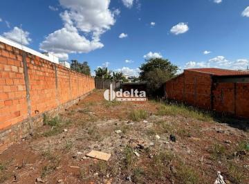 Terreno · 360m² · Terreno disponível para venda no bairro Aclimação em Uberlândia-MG