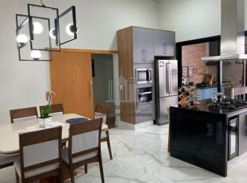 Casa · 253m² · 3 Quartos · 6 Vagas · Casa para venda em Roncáglia de 253.00m² com 3 Quartos, 3 Suites e 6 Garagens