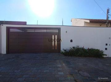 Casa · 179m² · 3 Quartos · 5 Vagas · Casa para alugar em Jardim São Luiz de 179.00m² com 3 Quartos, 1 Suite e 5 Garagens