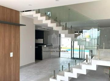 Casa · 240m² · 3 Quartos · 4 Vagas · Casa para venda em VILA CAPUAVA de 240.00m² com 3 Quartos, 3 Suites e 4 Garagens