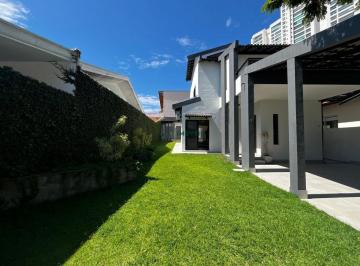 sruin7a2n2y4mjzjowq5zgq2_md · Casa à venda no condomínio Jardim das Colinas - SJC/SP