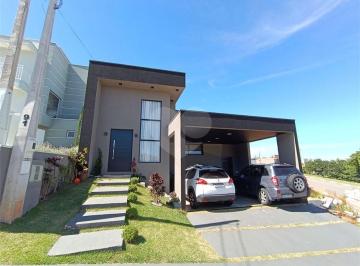 Casa · 160m² · 3 Quartos · 2 Vagas · Casa para venda em Bairro Inválido de 160.00m² com 3 Quartos, 1 Suite e 2 Garagens