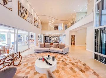 Casa · 686m² · 4 Quartos · 4 Vagas · Casa para venda em Portal Japy de 686.00m² com 4 Quartos, 4 Suites e 4 Garagens