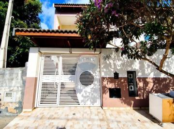 Casa · 70m² · 3 Quartos · 2 Vagas · Casa para alugar em Jardim Amanda I de 70.00m² com 3 Quartos, 1 Suite e 2 Garagens