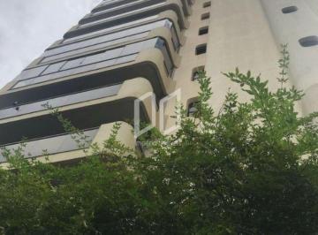 Apartamento · 290m² · 4 Quartos · 3 Vagas · Apartamento para venda em Centro de 290.00m² com 4 Quartos, 2 Suites e 3 Garagens