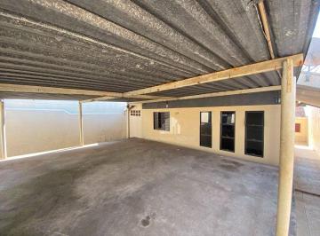 52ed78d2541c3350cfa96b096e1487b8cf6b59a2 · Casa com 3 dormitórios para alugar por R$ 2.000/mês - Antônio Zanaga I - Americana/SP
