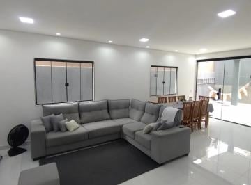 Casa de 3 quartos, Rio de Janeiro · Casa de 170 m² com 3 quartos à venda em Campo Grande