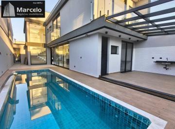 Casa · 300m² · 4 Quartos · 4 Vagas · Luxuoso 4 Dorms (3 Suítes) Aruã