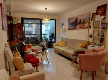 Apartamento de 3 quartos, Rio de Janeiro · São 134 metros quadrados, 3 quartos, sendo 1 suíte, em um apartamento completo e pronto para morar.