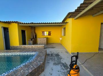 Casa de 2 quartos, Peruíbe · Casa em Jardim Veneza, Peruíbe