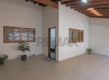 Casa · 129m² · 3 Quartos · 2 Vagas · Casa Térrea à Venda no Jardim Gonçalves - Oportunidade!