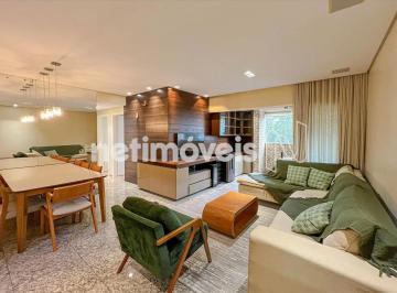 Sala · Apartamento de 3 quartos para alugar no Castelo!