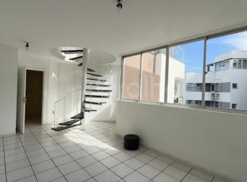 Apartamento · 151m² · 3 Quartos · 1 Vaga · Cobertura Duplex de 151 m² com 3 quartos sendo 1 suíte no Itacorubi