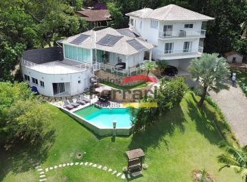 Casa · 627m² · Casa na Serra em Condomínio Fechado. Um Espetaculo!