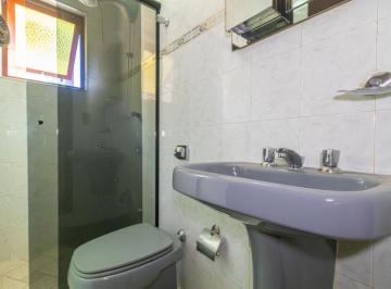 385ad6e5-01ab-4c6c-be11-66970998182c · Confortável sobrado para venda em Vila Romero com 3 quartos, sendo 1 suíte, 177m²