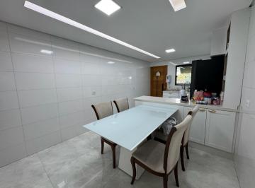 e4626752-46ed-4fd8-b44f-6ef41afd2437 · Deslumbrante sobrado para venda em Penha de França com 3 quartos, sendo 1 suíte, 15,715m²