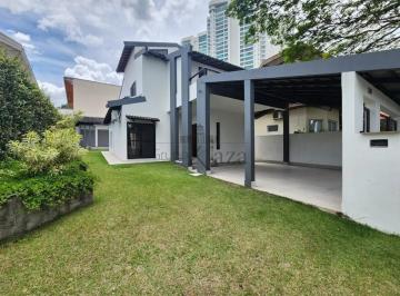 Casa · 268m² · 3 Quartos · 2 Vagas · Oportunidade - Casa em Condomínio - Condomínio Jardim das Colinas - 3 Dormitório